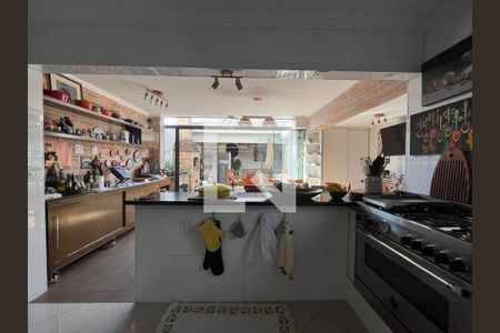 Casa à venda com 270m², 3 quartos e 2 vagasCozinha