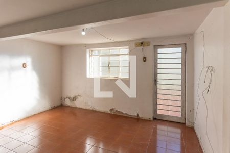 Casa à venda com 194m², 3 quartos e 3 vagasCasa 2- Sala