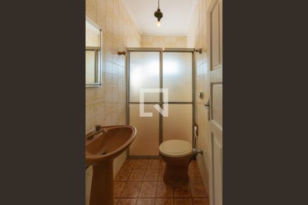 Casa à venda com 194m², 3 quartos e 3 vagasBanheiro