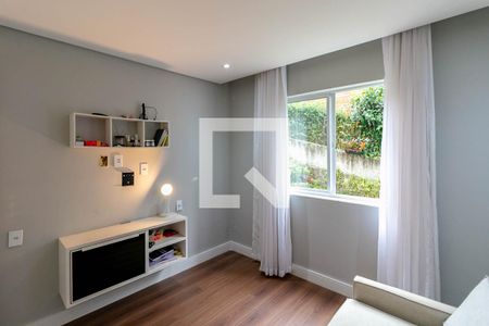 Casa de condomínio à venda com 810m², 4 quartos e 4 vagas Casa de condomínio à venda com 810m², 4 quartos e 4 vagasQuarto 2