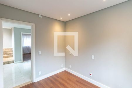 Casa de condomínio à venda com 810m², 4 quartos e 4 vagas Casa de condomínio à venda com 810m², 4 quartos e 4 vagasQuarto 3