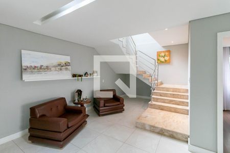 Casa de condomínio à venda com 810m², 4 quartos e 4 vagas Casa de condomínio à venda com 810m², 4 quartos e 4 vagasSala 2