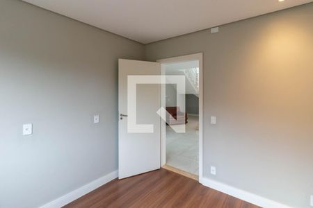 Casa de condomínio à venda com 810m², 4 quartos e 4 vagas Casa de condomínio à venda com 810m², 4 quartos e 4 vagasQuarto 3