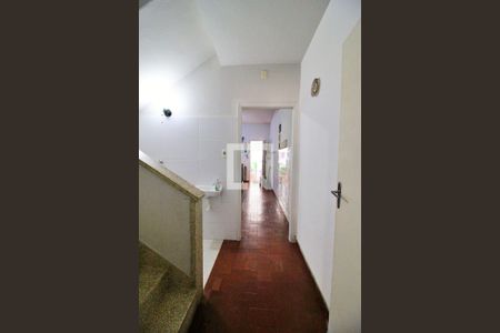 Corredor de casa à venda com 2 quartos, 144m² em Campestre, Santo André