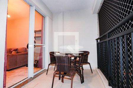 Apartamento para alugar com 60m², 2 quartos e 1 vagaVaranda