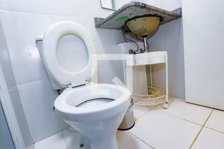 Banheiro de apartamento para alugar com 2 quartos, 60m² em Vila Gomes, São Paulo