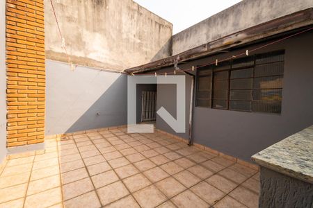 Casa à venda com 250m², 3 quartos e 2 vagasQuintal