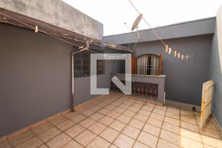 Casa à venda com 250m², 3 quartos e 2 vagasQuintal