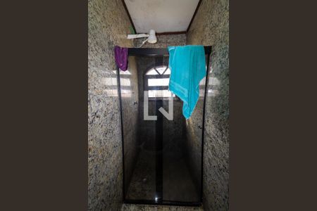 Casa à venda com 250m², 3 quartos e 2 vagasBanheiro