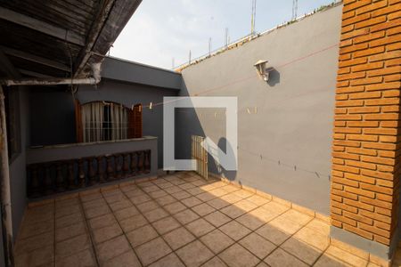 Casa à venda com 250m², 3 quartos e 2 vagasQuintal