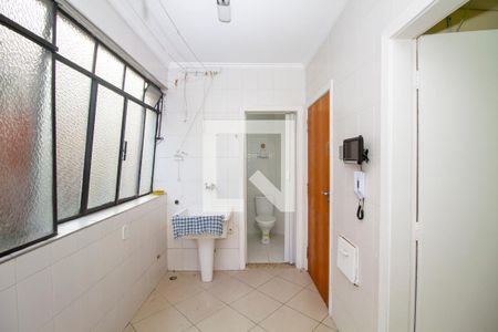 Apartamento à venda com 115m², 3 quartos e 1 vagaÁrea de Serviço