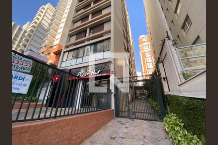 Apartamento à venda com 115m², 3 quartos e 1 vaga Apartamento à venda com 115m², 3 quartos e 1 vagaFachada