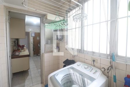 Apartamento à venda com 75m², 3 quartos e 1 vagaÁrea de Serviço