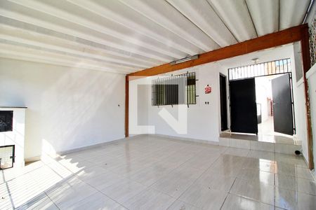 Garagem de casa à venda com 3 quartos, 147m² em Santa Maria, Santo André