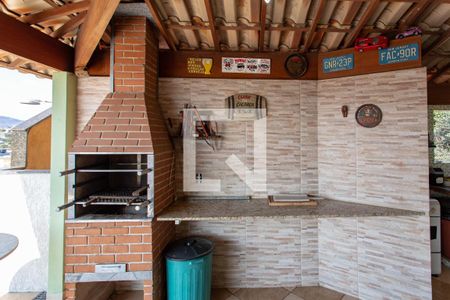 Casa à venda com 300m², 5 quartos e 5 vagas Casa à venda com 300m², 5 quartos e 5 vagasEspaço Gourmet