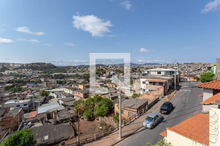 Casa à venda com 300m², 5 quartos e 5 vagas Casa à venda com 300m², 5 quartos e 5 vagasVista