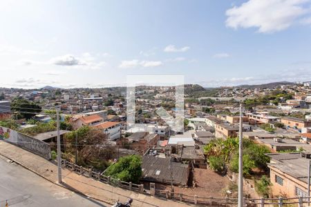 Casa à venda com 300m², 5 quartos e 5 vagas Casa à venda com 300m², 5 quartos e 5 vagasVista