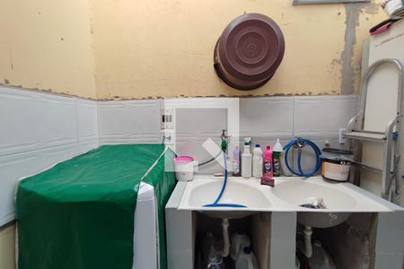 Casa à venda com 330m², 4 quartos e 1 vagaÁrea de Serviço