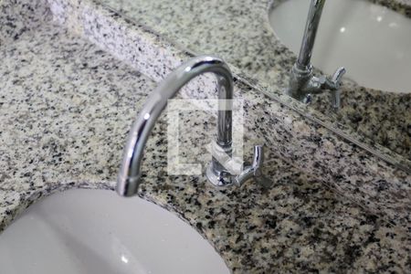 Apartamento para alugar com 50m², 2 quartos e 1 vaga Apartamento para alugar com 50m², 2 quartos e 1 vagaBanheiro