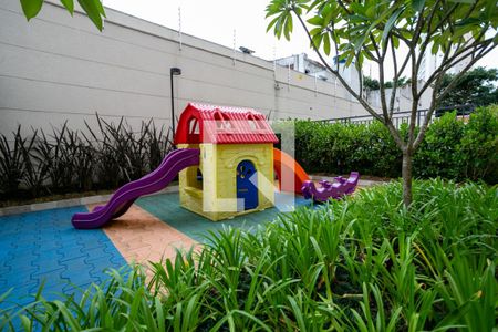 Apartamento para alugar com 50m², 2 quartos e 1 vaga Apartamento para alugar com 50m², 2 quartos e 1 vagaÁrea comum - Playground