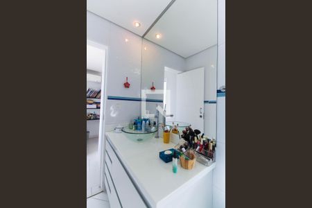 Casa à venda com 300m², 4 quartos e 4 vagasBanheiro da Suíte 1