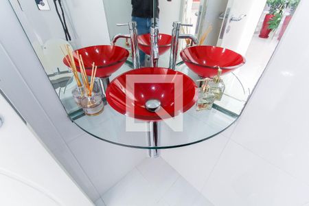 Casa à venda com 300m², 4 quartos e 4 vagasLavabo