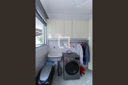 Casa à venda com 300m², 4 quartos e 4 vagasÁrea de Serviço