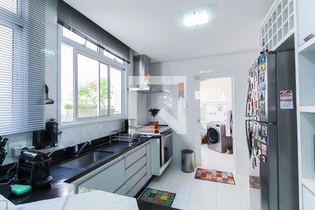 Casa à venda com 300m², 4 quartos e 4 vagasCozinha