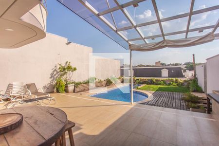 Casa à venda com 675m², 5 quartos e 8 vagas Casa à venda com 675m², 5 quartos e 8 vagasChurrasqueira