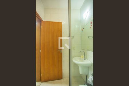 Casa à venda com 675m², 5 quartos e 8 vagas Casa à venda com 675m², 5 quartos e 8 vagasBanheiro