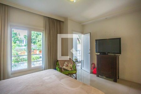 Casa à venda com 675m², 5 quartos e 8 vagas Casa à venda com 675m², 5 quartos e 8 vagasSuíte 3