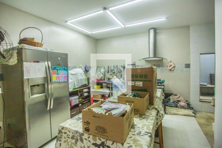 Casa à venda com 675m², 5 quartos e 8 vagas Casa à venda com 675m², 5 quartos e 8 vagasSala de Ginastica