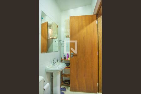 Casa à venda com 675m², 5 quartos e 8 vagas Casa à venda com 675m², 5 quartos e 8 vagasBanheiro de Serviço