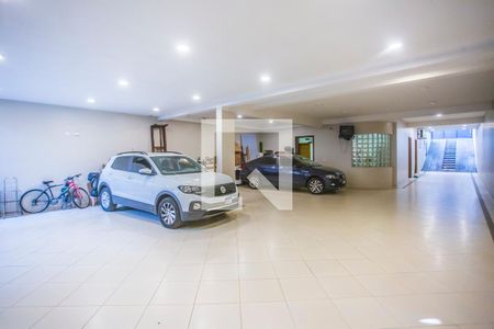 Garagem de casa à venda com 5 quartos, 675m² em Planalto Paulista, São Paulo