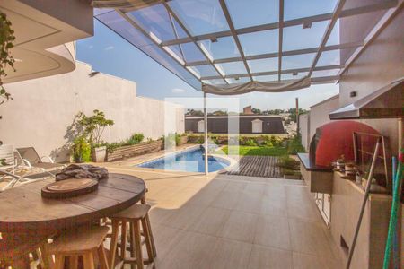 Casa à venda com 675m², 5 quartos e 8 vagas Casa à venda com 675m², 5 quartos e 8 vagasVista