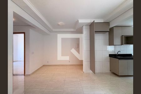 Sala de apartamento para alugar com 2 quartos, 50m² em Jardim Bela Vista, Santo André