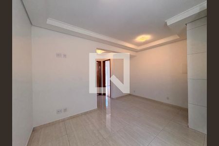 Sala de apartamento para alugar com 2 quartos, 50m² em Jardim Bela Vista, Santo André