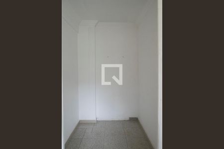 Apartamento à venda com 240m², 4 quartos e 3 vagas Apartamento à venda com 240m², 4 quartos e 3 vagasQuarto serviço