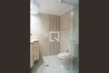 Apartamento à venda com 240m², 4 quartos e 3 vagas Apartamento à venda com 240m², 4 quartos e 3 vagasBanheiro Quarto 2