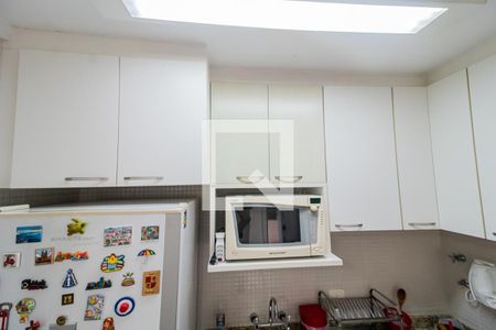 Apartamento à venda com 96m², 3 quartos e 2 vagasCozinha - Armários