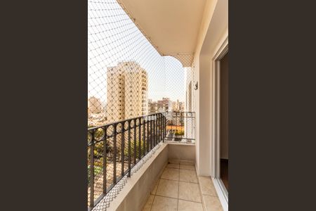 Apartamento à venda com 101m², 3 quartos e 2 vagasVaranda