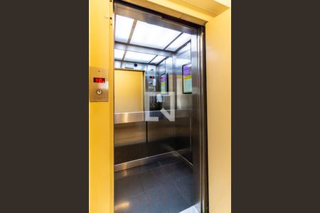 Apartamento à venda com 101m², 3 quartos e 2 vagasÁrea Comum - Elevador