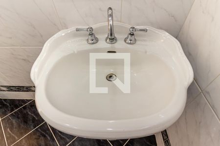 Apartamento à venda com 101m², 3 quartos e 2 vagasSuíte - Banheiro