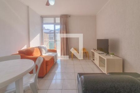 Sala de apartamento para alugar com 2 quartos, 55m² em Centro, Guarujá