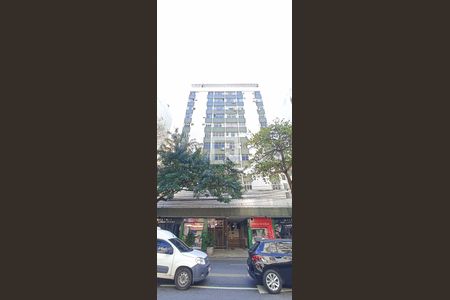 Fachada de apartamento para alugar com 2 quartos, 65m² em Laranjeiras, Rio de Janeiro