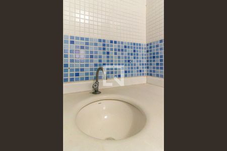 Casa à venda com 205m², 3 quartos e 2 vagasSuíte 1 - Banheiro - Pia