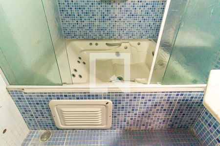 Casa à venda com 205m², 3 quartos e 2 vagasBanheiro Social - Banheira