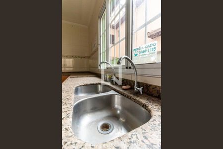 Casa à venda com 205m², 3 quartos e 2 vagasCozinha - Pia