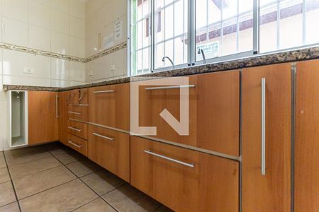 Casa à venda com 205m², 3 quartos e 2 vagasCozinha - Armários