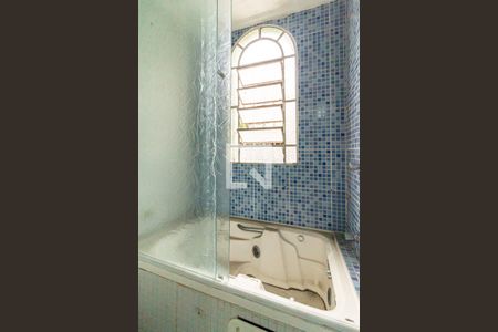 Casa à venda com 205m², 3 quartos e 2 vagasSuíte 2 - Banheiro